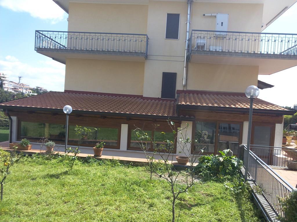 Villa Eleonora Formia Eksteriør bilde